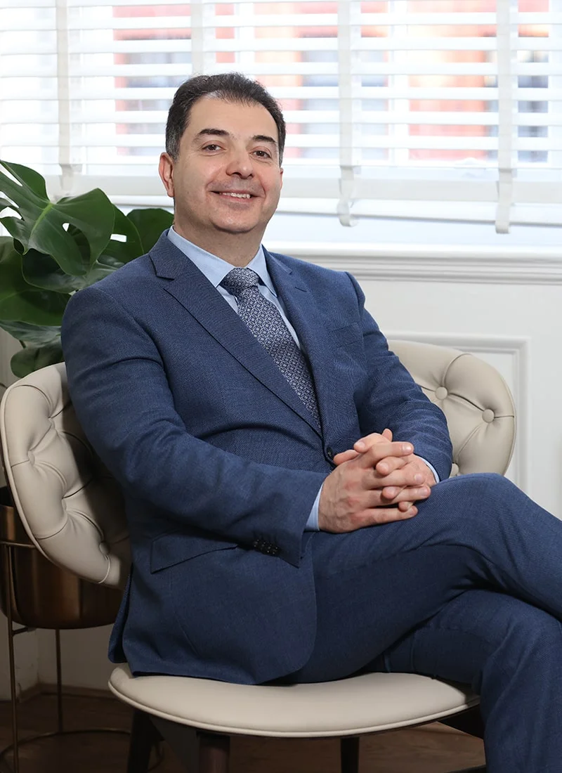 Mr Samer Hamada - Refractive Error Treatment