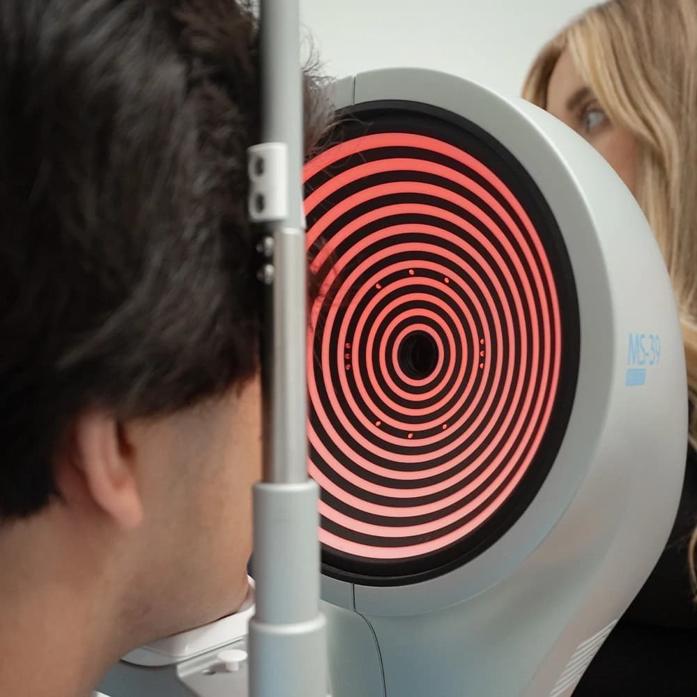 Corneal topography measurement at Eye Clinic London