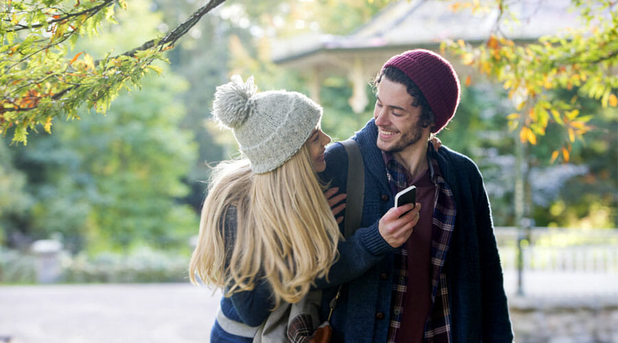 Blog-eye-care-tips-autumn-edition-Samer-Hamada-eye-clinic-london